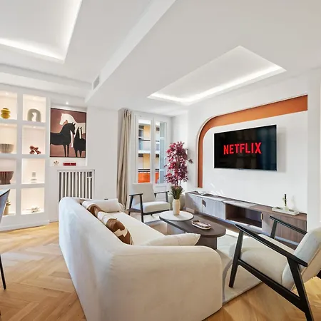 Luxueux, Spacieux Dans Le Quartier Du Port