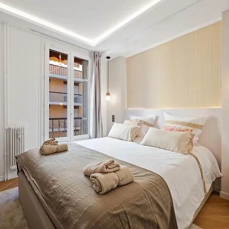 Luxueux, Spacieux Dans Le Quartier Du Port Apartamento