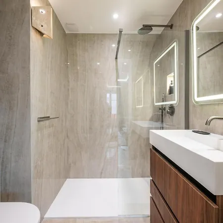 Luxueux, Spacieux Dans Le Quartier Du Port Apartamento *