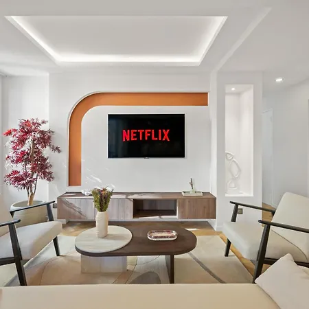 Luxueux, Spacieux Dans Le Quartier Du Port Apartamento