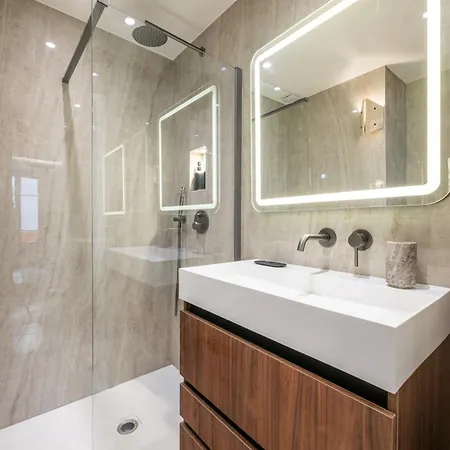 Luxueux, Spacieux Dans Le Quartier Du Port Apartamento Niza