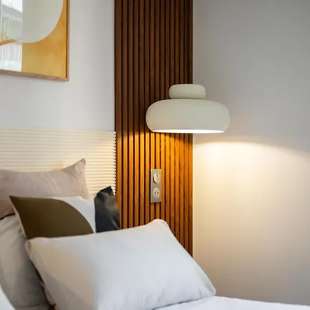 Luxueux, Spacieux Dans Le Quartier Du Port *