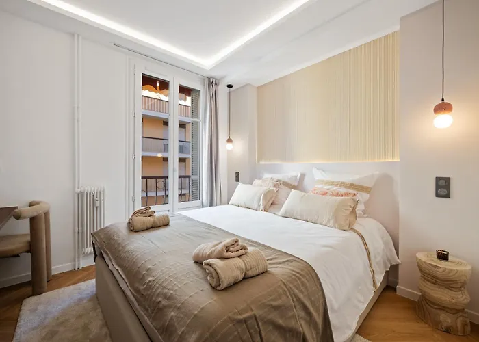 Luxueux, Spacieux Dans Le Quartier Du Port شقة