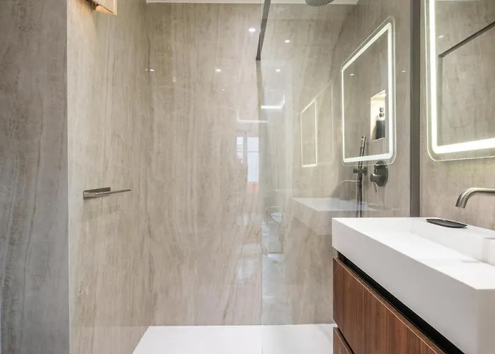 Luxueux, Spacieux Dans Le Quartier Du Port شقة *