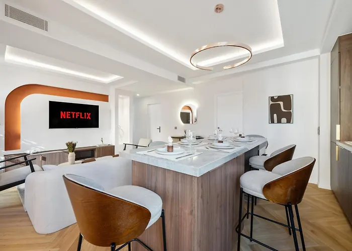 شقة Luxueux, Spacieux Dans Le Quartier Du Port نيس