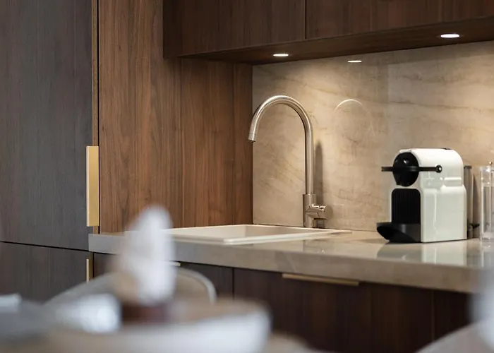 Luxueux, Spacieux Dans Le Quartier Du Port نيس