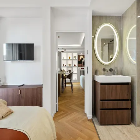 Luxueux, Spacieux Dans Le Quartier Du Port * نيس