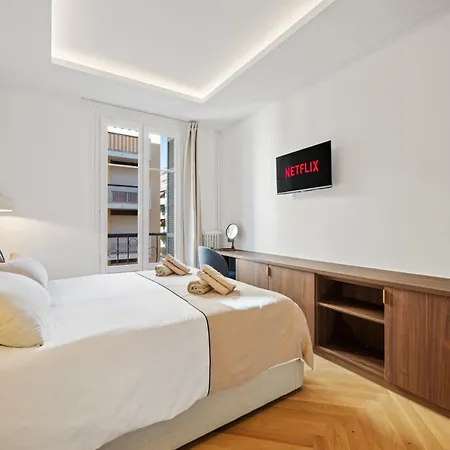 Appartamento Luxueux, Spacieux Dans Le Quartier Du Port Nizza