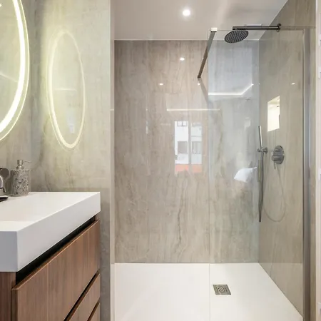 Luxueux, Spacieux Dans Le Quartier Du Port شقة *