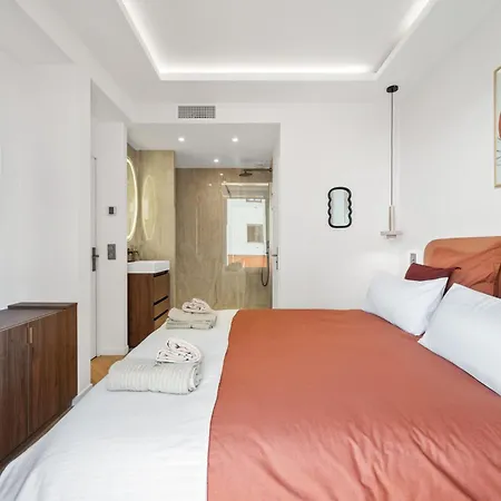 Appartamento Luxueux, Spacieux Dans Le Quartier Du Port *